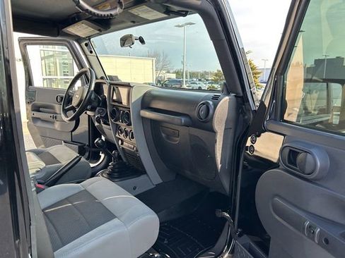 Used 2009 Jeep Wrangler X image 18