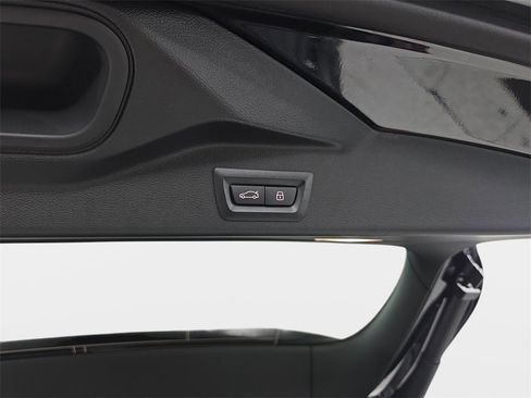 New 2026 BMW X5 xDrive40i w/ M Sport Package image 13