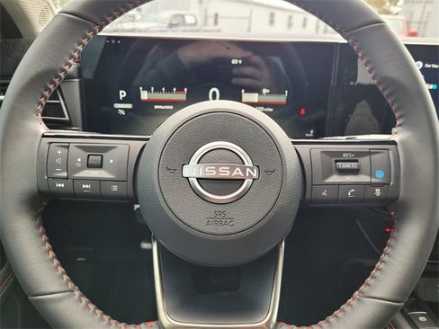 New 2026 Nissan Kicks SR image 17