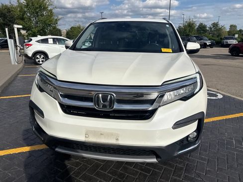 Used 2019 Honda Pilot Touring image 2