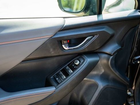 Certified 2024 Subaru Crosstrek 2.5i Limited w/ Crosstrek Mirror Package image 32