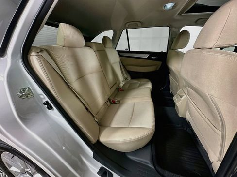 Used 2019 Subaru Outback 2.5i Premium w/ Popular Package #2 AWD/4WD image 34