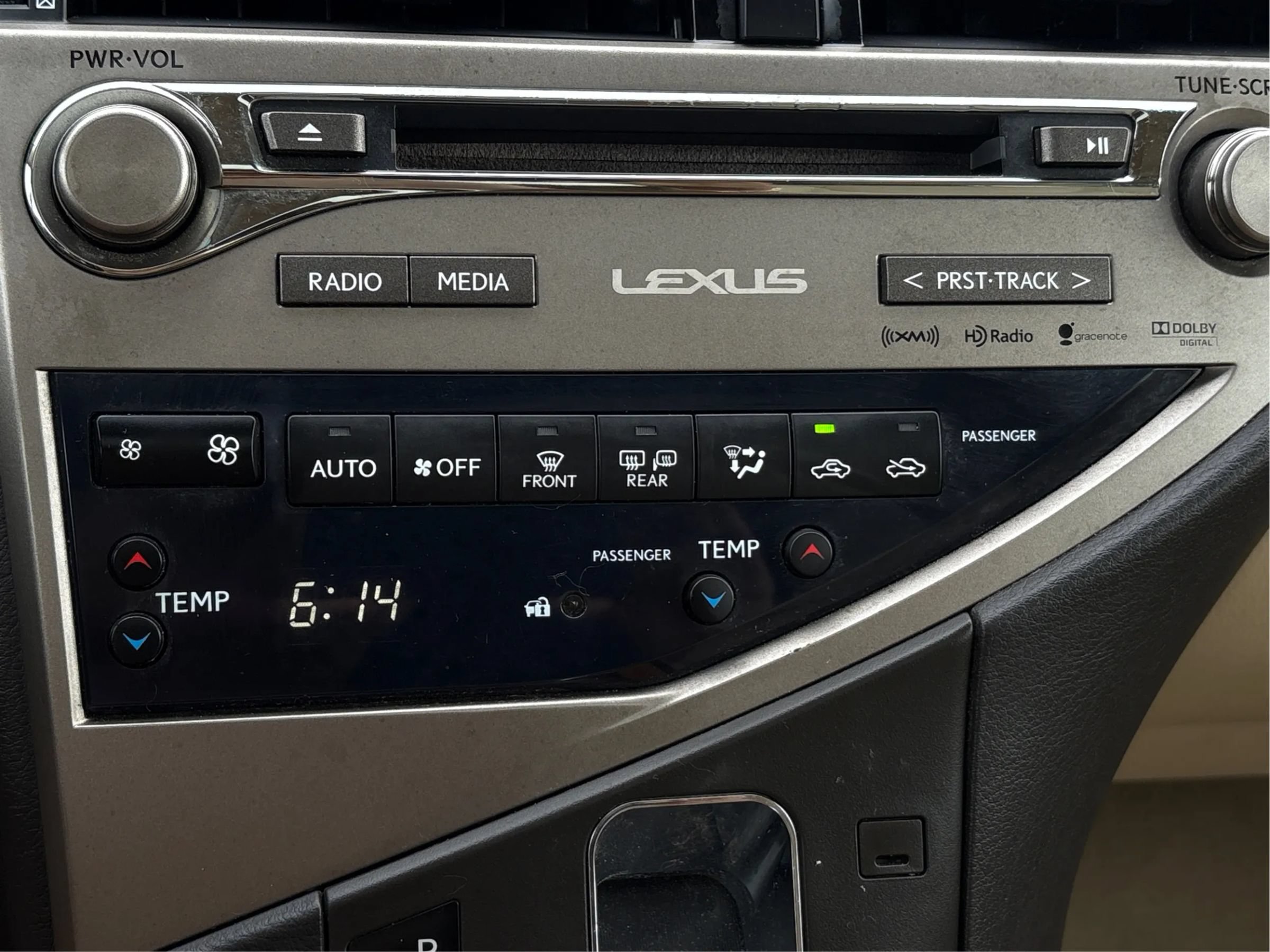 Used 2015 Lexus RX 450h FWD image 23