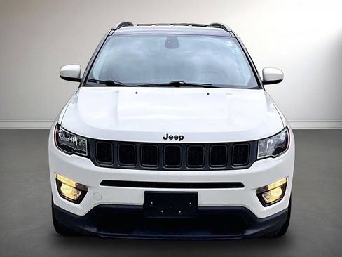 Used 2018 Jeep Compass Latitude w/ Popular Equipment Group AWD/4WD image 2
