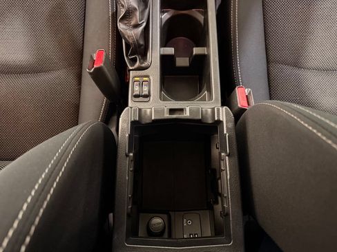 Used 2015 Subaru Crosstrek 2.0i Premium AWD/4WD image 24