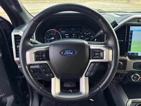 Used 2022 Ford F350 Platinum image 53