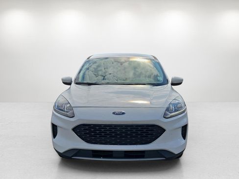 Used 2021 Ford Escape SE image 2