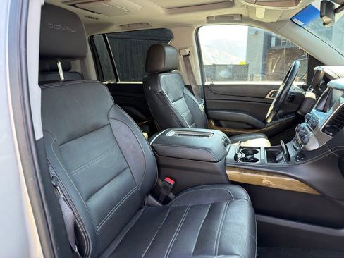 Used 2016 GMC Yukon XL Denali w/ Open Road Package AWD/4WD image 12