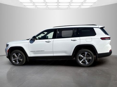 New 2025 Jeep Grand Cherokee L Limited w/ MOPAR Finishing Package AWD/4WD image 6