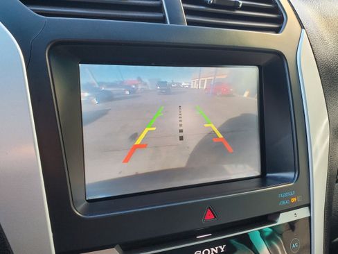 Used 2012 Ford Explorer Limited image 17