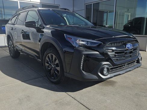 Used 2025 Subaru Outback Onyx Edition w/ Popular Package #2 image 4