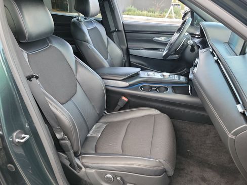 Certified 2023 Genesis GV70 2.5T w/ Sport Prestige Package image 21