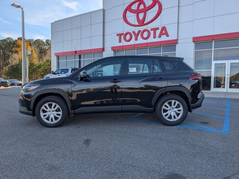 New 2026 Toyota Corolla Cross L image 2