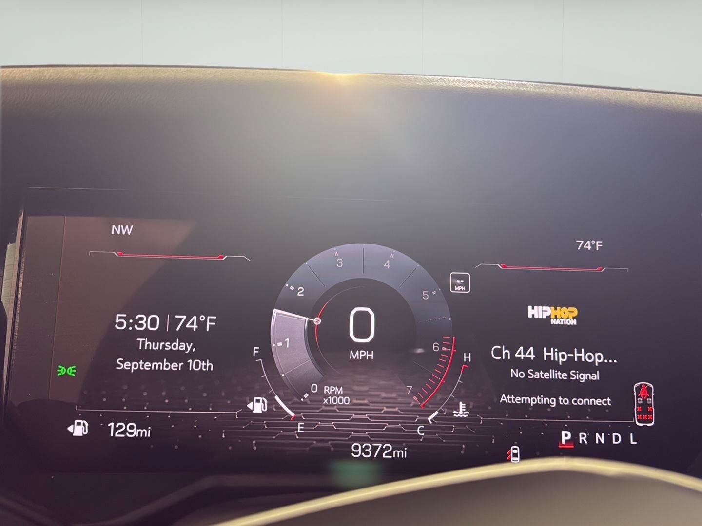 Used 2024 GMC Acadia Elevation FWD image 23