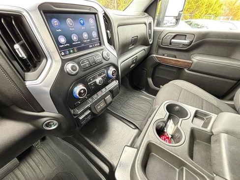 Used 2022 GMC Sierra 2500 SLE w/ SLE Value Package; image 24