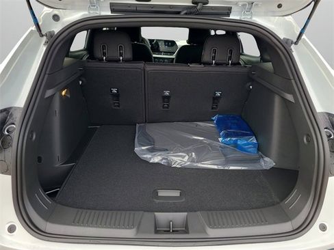 New 2026 Chevrolet Trax RS image 11