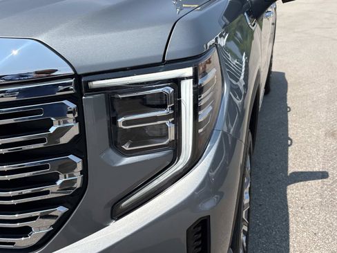 Used 2024 GMC Sierra 1500 Denali w/ Denali Reserve Package AWD/4WD image 12