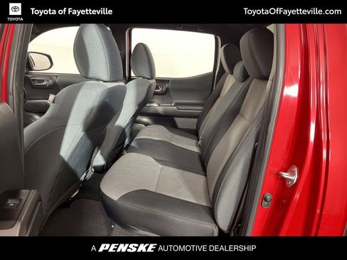 Used 2023 Toyota Tacoma TRD Off-Road w/ Advanced Technology Package image 18