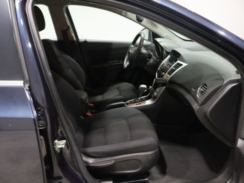 Used 2015 Chevrolet Cruze LT image 22