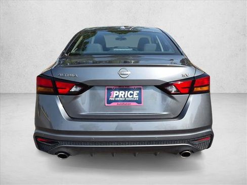Used 2023 Nissan Altima 2.5 SV w/ SV Premium Package FWD image 7
