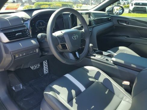 Used 2026 Toyota Camry SE w/ Convenience Package image 12