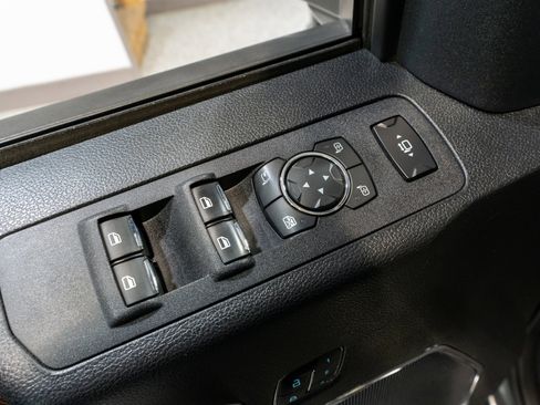 Used 2019 Ford F250 Lariat image 15