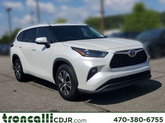 Used 2023 Toyota Highlander XLE FWD 360° Tour