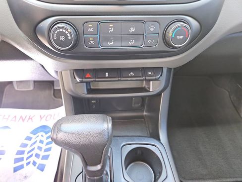Used 2018 Chevrolet Colorado W/T w/ WT Convenience Package AWD/4WD image 18