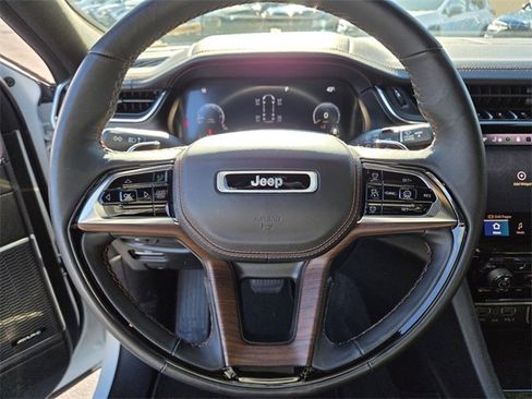 Used 2022 Jeep Grand Cherokee Summit w/ Adv Protech Group IV image 17