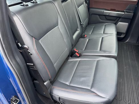 Used 2022 Ford F150 Lariat w/ Equipment Group 502A High image 38