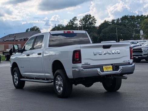 Used 2026 RAM 2500 Big Horn AWD/4WD image 5