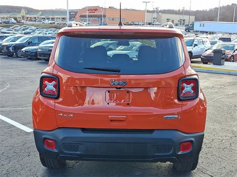 Used 2020 Jeep Renegade Latitude image 5