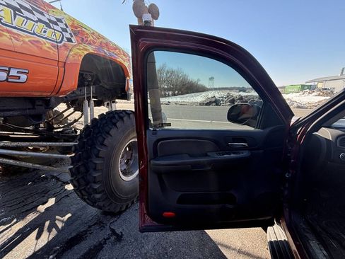 Used 2008 Chevrolet Tahoe LS image 18