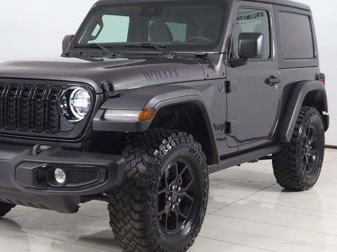 Used 2024 Jeep Wrangler Willys AWD/4WD image 50