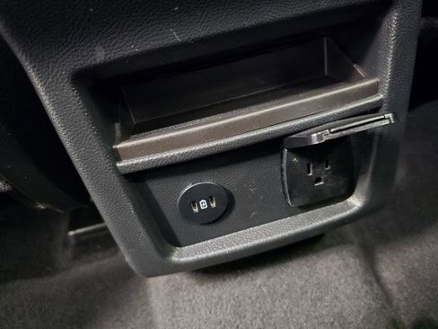 Used 2024 Ford Edge Titanium image 27