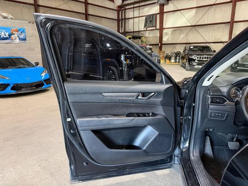 Used 2020 MAZDA CX-5 Sport FWD image 11