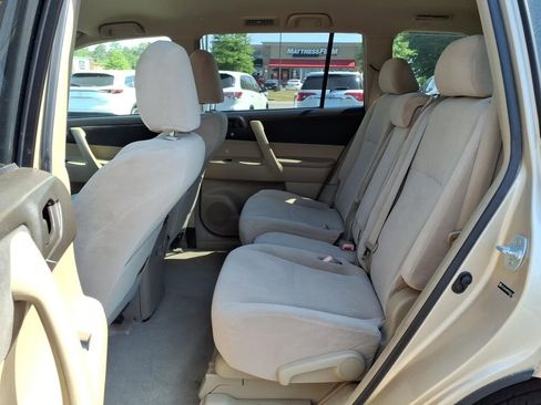 Used 2009 Toyota Highlander 2WD image 6