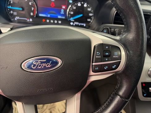 Used 2021 Ford Explorer XLT AWD/4WD image 20