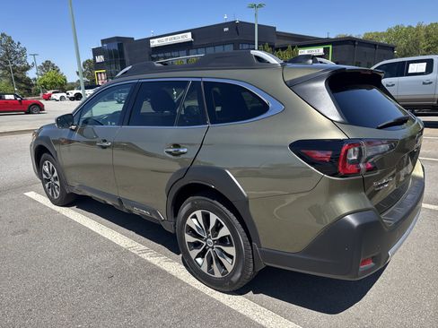 Used 2025 Subaru Outback Touring XT w/ Popular Package #2 image 9