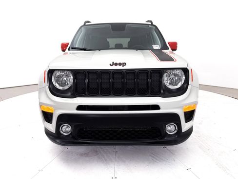 Used 2020 Jeep Renegade Latitude FWD image 11
