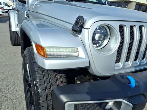 Used 2023 Jeep Wrangler Unlimited Sahara AWD/4WD image 22