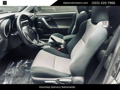 Used 2015 Scion tC FWD image 17