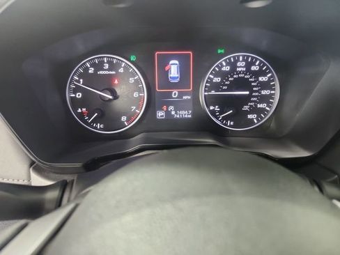 Used 2022 Subaru Outback Premium image 15