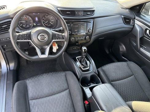 Used 2018 Nissan Rogue S FWD image 17