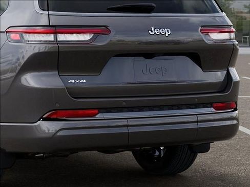 New 2026 Jeep Grand Cherokee L Limited AWD/4WD image 13