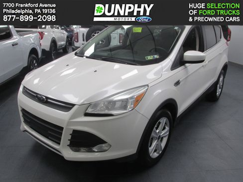 Used 2014 Ford Escape SE w/ Equipment Group 201A image 1