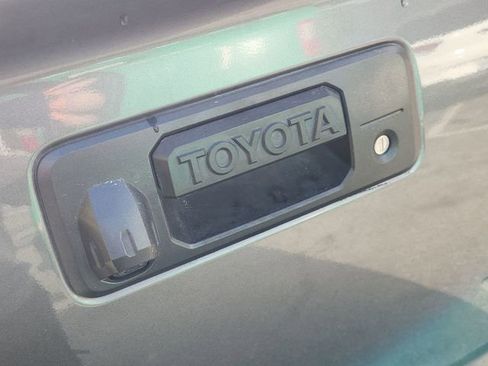 Used 2017 Toyota Tundra SR5 image 29