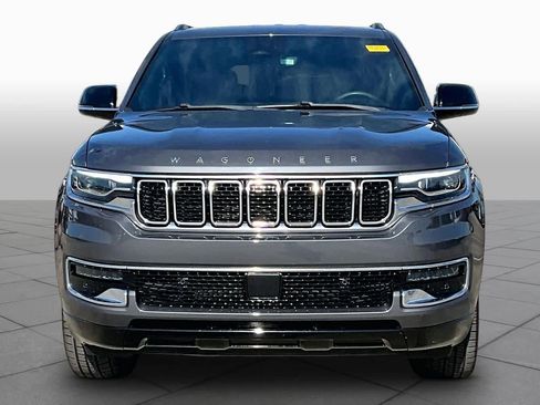 Used 2023 Jeep Wagoneer 2WD image 7