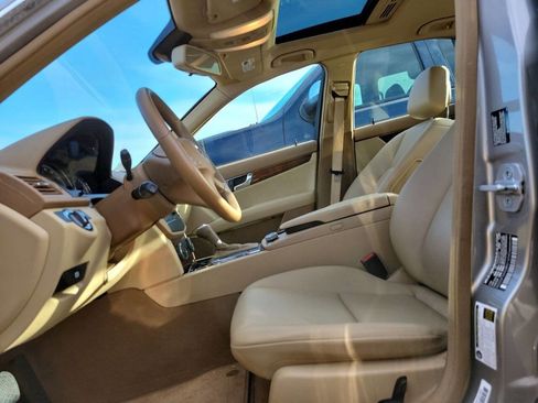 Used 2008 Mercedes-Benz C 300 Luxury image 5
