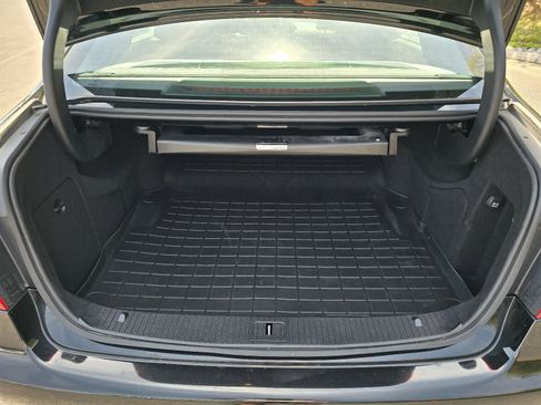 Used 2014 Mercedes-Benz E 350 Sedan image 25